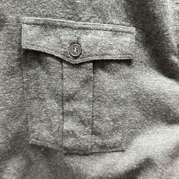 Burberry button up shirt - Picture 5 of 8